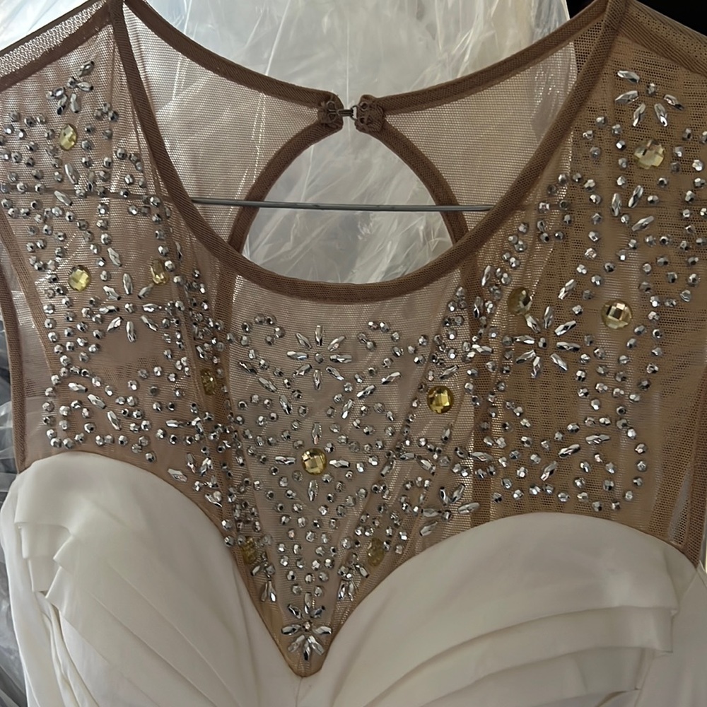 Blondie Nites prom dress